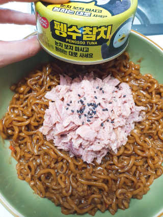 동원참치 펭수참치 — 5점을 준 리뷰어가 2020년 6월 올린 사용 사진