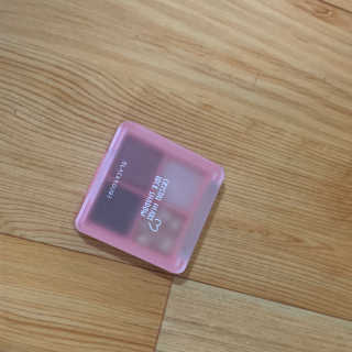 [블랙루즈] 크리스탈 하트 락 섀도우 4종 중 택1 — 4.5점을 준 리뷰어가 2020년 10월 올린 사용 사진