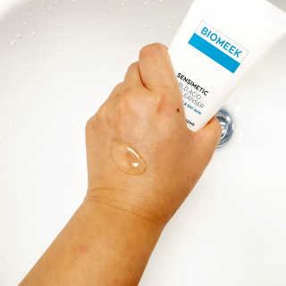 바이오믹 BIOMEEK SENSIMETIC MILD ACID CLEANSER — 4점을 준 리뷰어가 2020년 8월 올린 사용 사진