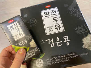 세상간단 완전푸드 [완전두유] 5종 — 4.5점을 준 리뷰어가 2020년 4월 올린 사용 사진