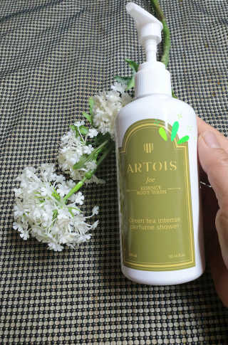 아르투아 ARTOIS 숲의 싱그러움이 느껴지는 아르투아 조 에센스 바디워시 — 5점을 준 리뷰어가 2020년 7월 올린 사용 사진