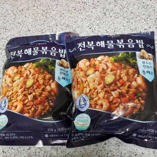 바다는다웰빙이다 전복해물볶음밥/전복김치볶음밥 250g-4봉지 — 5점을 준 리뷰어가 2020년 8월 올린 사용 사진