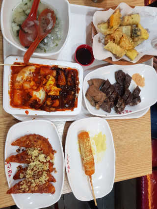 죠스떡볶이 [죠스푸드] 짜빠떡볶이+떡또그+범벅만두 신메뉴 3종 — 4점을 준 리뷰어가 2020년 4월 올린 사용 사진
