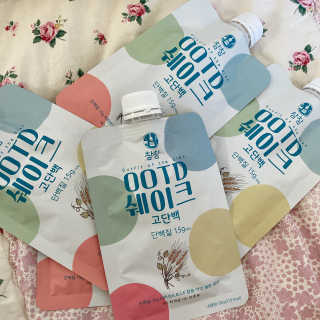 [꾸콤] 참참 OOTD쉐이크 고단백 일주일세트 50g x 5 — 4점을 준 리뷰어가 2020년 10월 올린 사용 사진