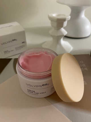 어글리프루프 크림 스탑디어글리 핑크모먼트 50ml — 5점을 준 리뷰어가 2020년 9월 올린 사용 사진