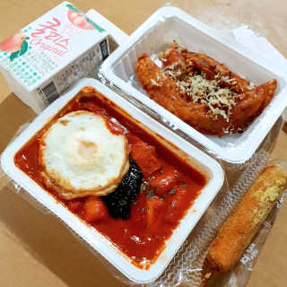 죠스떡볶이 [죠스푸드] 짜빠떡볶이+떡또그+범벅만두 신메뉴 3종 — 4점을 준 리뷰어가 2020년 4월 올린 사용 사진