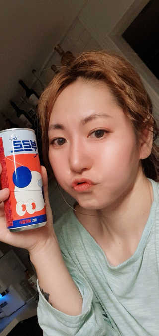 [칼로리 걱정 NO 제로칼로리 탄산음료]  부담없이 즐기는 부르르Brrr~~ 제로 콜라 — 5점을 준 리뷰어가 2020년 12월 올린 사용 사진