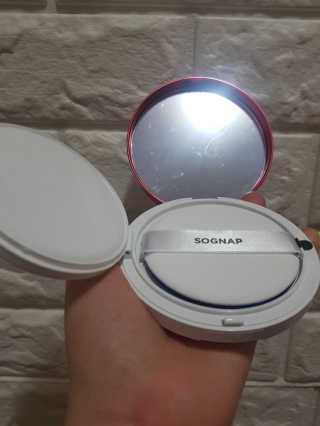[소그냅] 빅 쿨링핏 썬쿠션 SPF 50+PA++++ — 5점을 준 리뷰어가 2020년 4월 올린 사용 사진