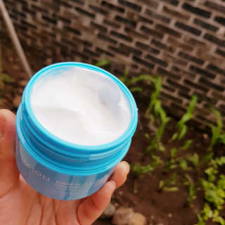 바르는콜라겐 하이온 제주바다보배 슬리핑마스크 100mL — 4점을 준 리뷰어가 2020년 6월 올린 사용 사진