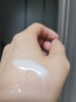 뷰니오 더마플러스 카밍 에멀전200ml — 5점을 준 리뷰어가 2020년 12월 올린 사용 사진