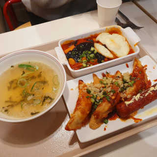 죠스떡볶이 [죠스푸드] 짜빠떡볶이+떡또그+범벅만두 신메뉴 3종 — 3점을 준 리뷰어가 2020년 4월 올린 사용 사진