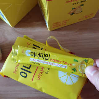 이너미인 VITAMIN-C 700 — 5점을 준 리뷰어가 2020년 8월 올린 사용 사진