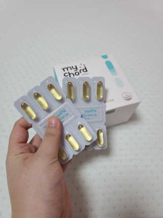 JW중외제약 마이코드 알티지 오메가3 1000 mg — 5점을 준 리뷰어가 2020년 8월 올린 사용 사진