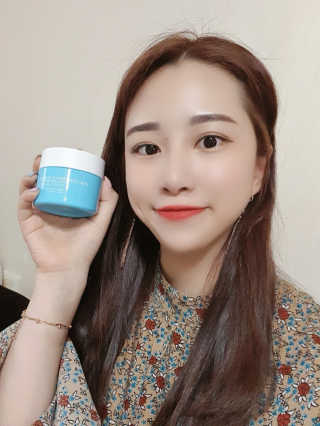 바르는콜라겐 하이온 제주바다보배 슬리핑마스크 100mL — 5점을 준 리뷰어가 2020년 5월 올린 사용 사진
