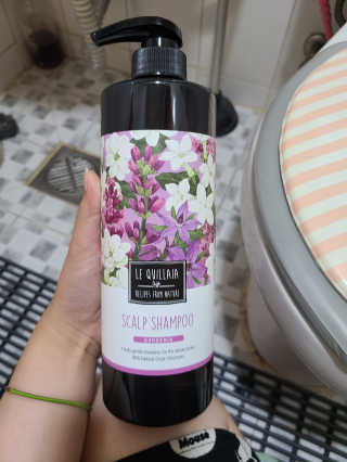 르퀼라야 스칼프 샴푸 810ml [가드니아/포레스트] — 3점을 준 리뷰어가 2020년 7월 올린 사용 사진
