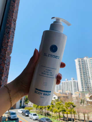 일리세이 허니 샴푸 500ml + 허니 바디워시 500ml 세트 — 5점을 준 리뷰어가 2020년 4월 올린 사용 사진
