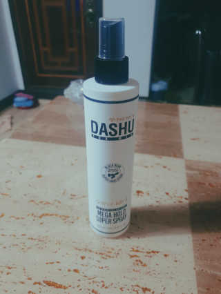 다슈코리아 다슈 포 맨 프리미엄 메가 홀드 슈퍼 스프레이 250ml — 4점을 준 리뷰어가 2020년 9월 올린 사용 사진