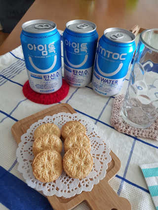일화 아임톡 탄산수 355ml X 24캔 — 5점을 준 리뷰어가 2020년 4월 올린 사용 사진