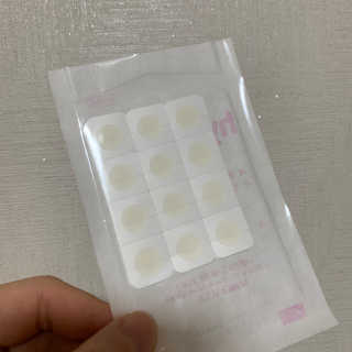엘라밴드 하이드로 도트 스팟패치 12mm, 10mm — 5점을 준 리뷰어가 2020년 8월 올린 사용 사진