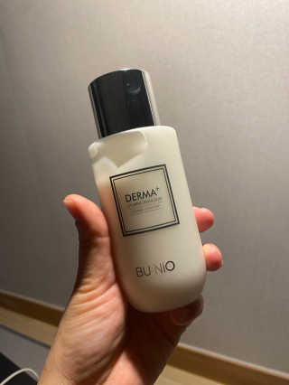 뷰니오 더마플러스 카밍 에멀전200ml — 5점을 준 리뷰어가 2020년 12월 올린 사용 사진