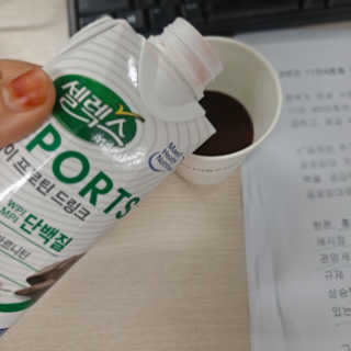 셀렉스스포츠 셀렉스 스포츠 드링크 초콜릿 _ 330ml x 12팩 — 5점을 준 리뷰어가 2020년 11월 올린 사용 사진