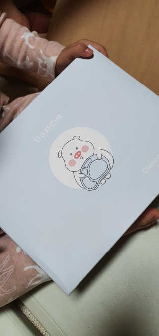 유비맘 캐릭터 실리콘 흡착 식판_색상 랜덤발송 — 5점을 준 리뷰어가 2020년 11월 올린 사용 사진