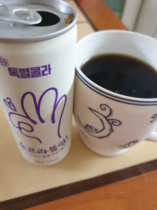 일화 No 슈가0Kcal 스테비아 톡별콜라 콤보팩 250mlX30 캔 — 3점을 준 리뷰어가 2020년 7월 올린 사용 사진