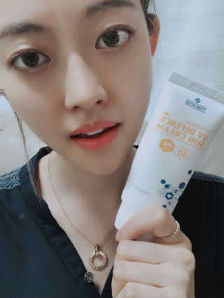 [트리티스] UV 디펜스 선크림 PA+++ / SPF50+  60ml — 5점을 준 리뷰어가 2020년 9월 올린 사용 사진