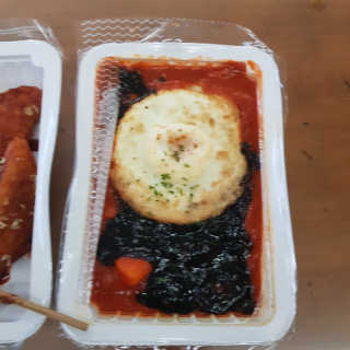 죠스떡볶이 [죠스푸드] 짜빠떡볶이+떡또그+범벅만두 신메뉴 3종 — 4점을 준 리뷰어가 2020년 5월 올린 사용 사진
