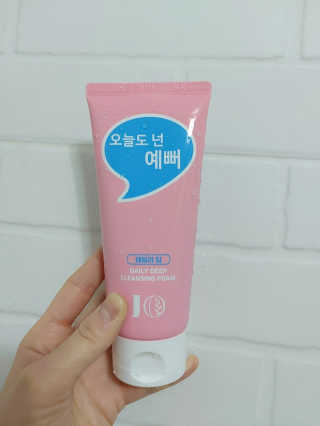 IO 아이오 오늘도 넌 예뻐 - 데일리딥 클렌징폼 — 5점을 준 리뷰어가 2020년 12월 올린 사용 사진