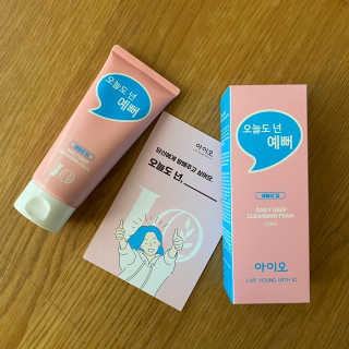 IO 아이오 오늘도 넌 예뻐 - 데일리딥 클렌징폼 — 4.5점을 준 리뷰어가 2020년 12월 올린 사용 사진