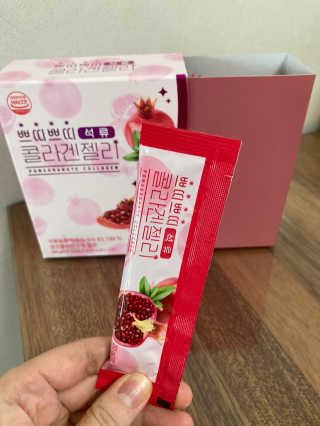 헬스업_쁘띠쁘띠석류콜라겐젤리_20g x 14포 — 5점을 준 리뷰어가 2020년 9월 올린 사용 사진