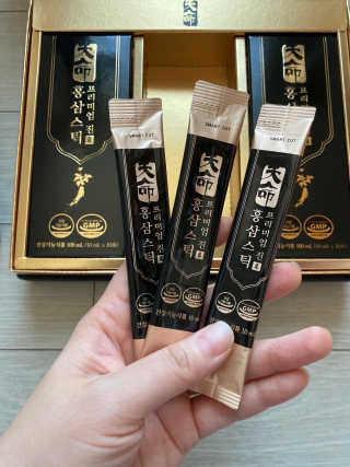 헬스업_천명진프리미엄홍삼스틱_10ml x 30포 — 4.5점을 준 리뷰어가 2020년 8월 올린 사용 사진