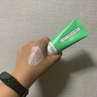 멈칫 딥모이스처 핸드크림, 세라마이드 바디크림 택1 — 5점을 준 리뷰어가 2020년 6월 올린 사용 사진