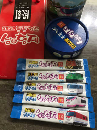 홍건강 띠띠뽀 튼튼키즈 삼형제 1~3단계 10g x 30포 — 5점을 준 리뷰어가 2020년 5월 올린 사용 사진