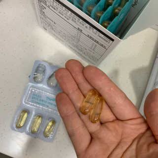 JW중외제약 마이코드 알티지 오메가3 1000 mg — 4점을 준 리뷰어가 2020년 10월 올린 사용 사진
