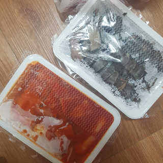 죠스떡볶이 [죠스푸드] 짜빠떡볶이+떡또그+범벅만두 신메뉴 3종 — 5점을 준 리뷰어가 2020년 4월 올린 사용 사진