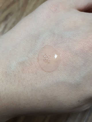 [스킨큐어] 산다화 비타민C 화이트닝 에센스 30ml — 3.5점을 준 리뷰어가 2020년 4월 올린 사용 사진