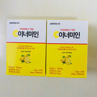 이너미인 VITAMIN-C 700 — 5점을 준 리뷰어가 2020년 8월 올린 사용 사진