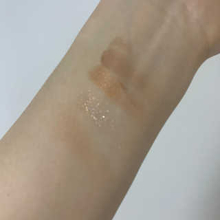 [블랙루즈] 크리스탈 하트 락 섀도우 4종 중 택1 — 5점을 준 리뷰어가 2020년 9월 올린 사용 사진