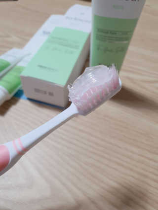 메디덴코 투투스 키즈 어린이 치약 — 5점을 준 리뷰어가 2020년 5월 올린 사용 사진