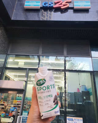 셀렉스스포츠 셀렉스 스포츠 드링크 초콜릿 _ 330ml x 12팩 — 5점을 준 리뷰어가 2020년 11월 올린 사용 사진