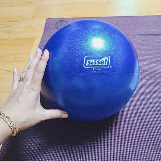 [시셀코리아] 시셀 필라테스 소프트 볼 26cm — 3점을 준 리뷰어가 2020년 9월 올린 사용 사진