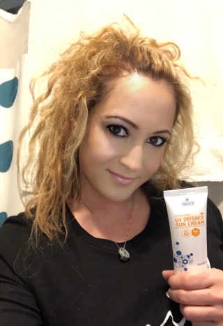 트리티스 US [TREATIS] UV Defence Sun Cream PA+++ / SPF50+ — 5점을 준 리뷰어가 2020년 11월 올린 사용 사진