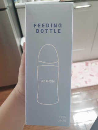 유비맘 PPSU 젖병 노꼭지_260ml_컬러 랜덤 발송 — 5점을 준 리뷰어가 2020년 10월 올린 사용 사진