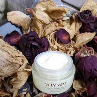 VELY VELY Yuja C-tamin Cream — 5점을 준 리뷰어가 2021년 4월 올린 사용 사진