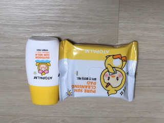 아토팜 야외놀이 선밀크 SPF50+ PA+++ — 3.5점을 준 리뷰어가 2020년 5월 올린 사용 사진