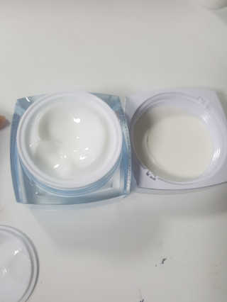 델라본 마린 콜라겐 수분크림 — 5점을 준 리뷰어가 2020년 4월 올린 사용 사진