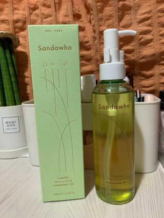 스킨큐어 산다화 순한 클렌징 동백 오일 200ml — 3점을 준 리뷰어가 2020년 4월 올린 사용 사진