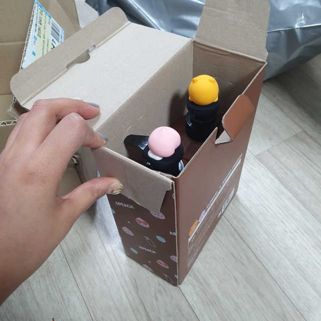 [쿤달 X 카카오프렌즈] 샴푸/트리트먼트 500ml 2구 세트 리뷰 사진
